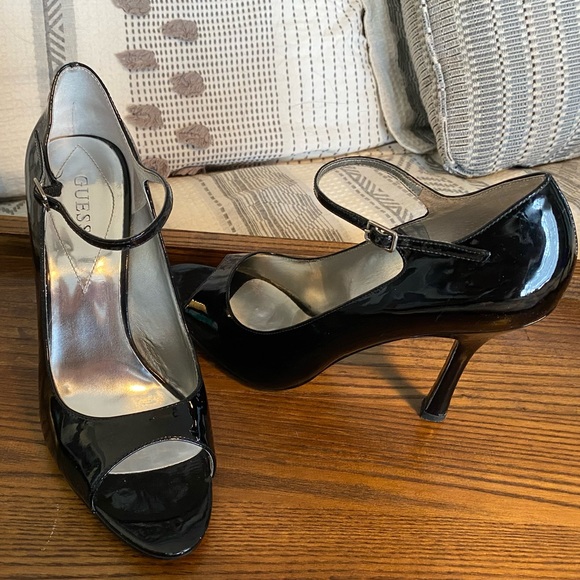Guess 7.5 peep toe patent pumps - Picture 2 of 8